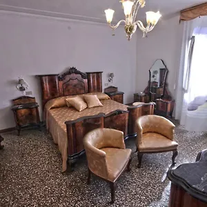 https://casagiulietta.hotelslidodijesolo.com